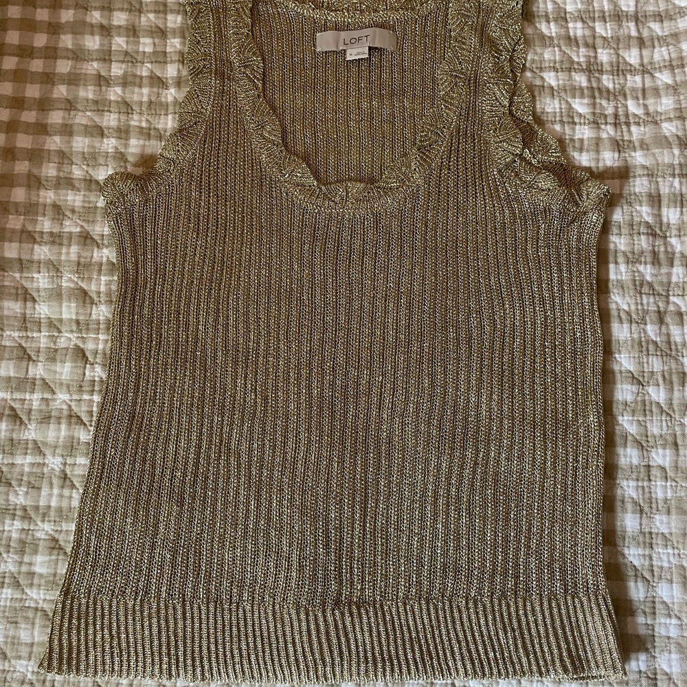 LOFT Women's GOLD Sleeveless Top